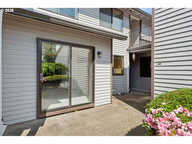 12116 Se 104TH Ct, Happy Valley, OR 97086