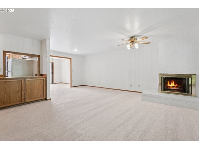 12116 Se 104TH Ct, Happy Valley, OR 97086