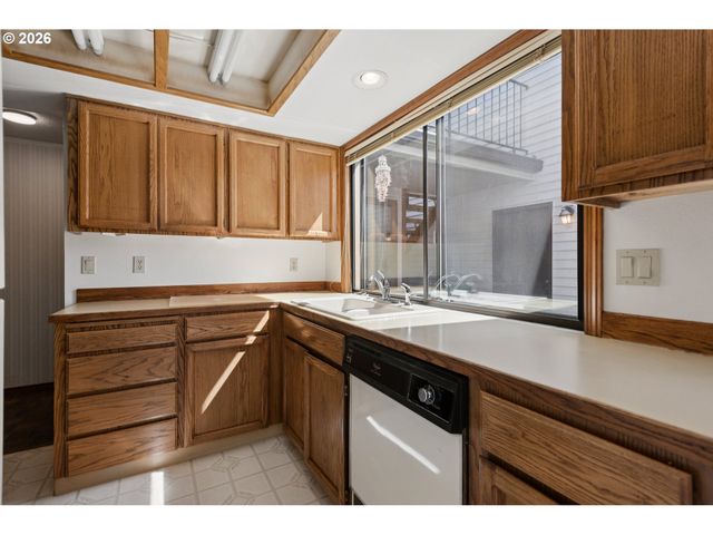 12116 Se 104TH Ct, Happy Valley, OR 97086