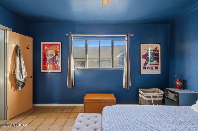 4334 E La Jolla Circle, Tucson, AZ 85711