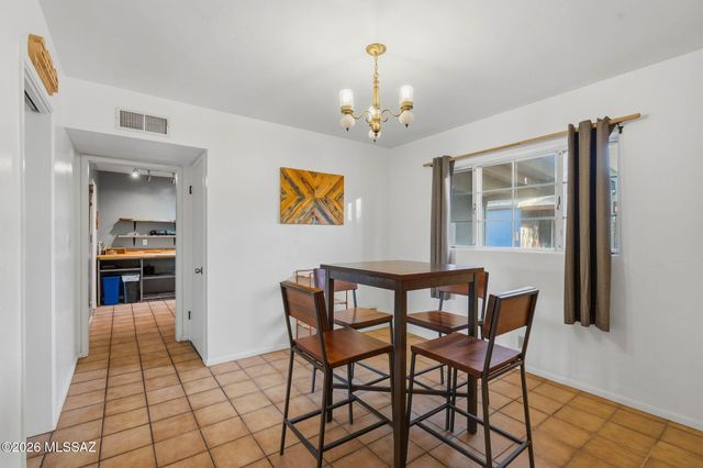 4334 E La Jolla Circle, Tucson, AZ 85711