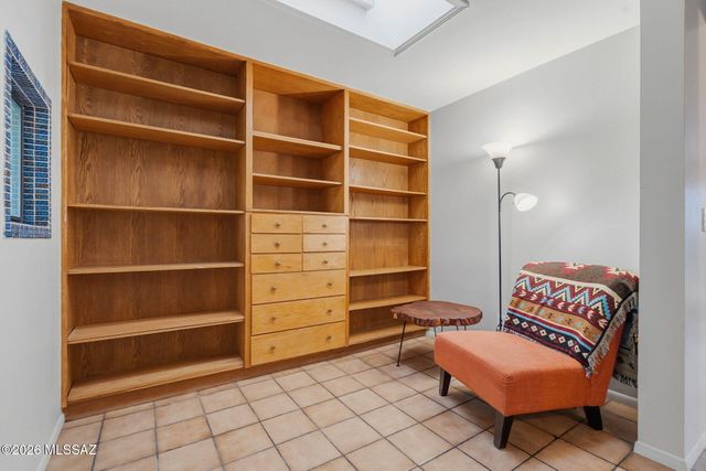 4334 E La Jolla Circle, Tucson, AZ 85711