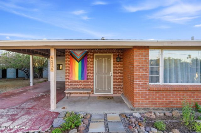 4334 E La Jolla Circle, Tucson, AZ 85711