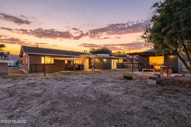 4334 E La Jolla Circle, Tucson, AZ 85711