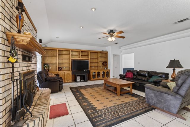 115 Barnes Drive, Benton, LA 71006