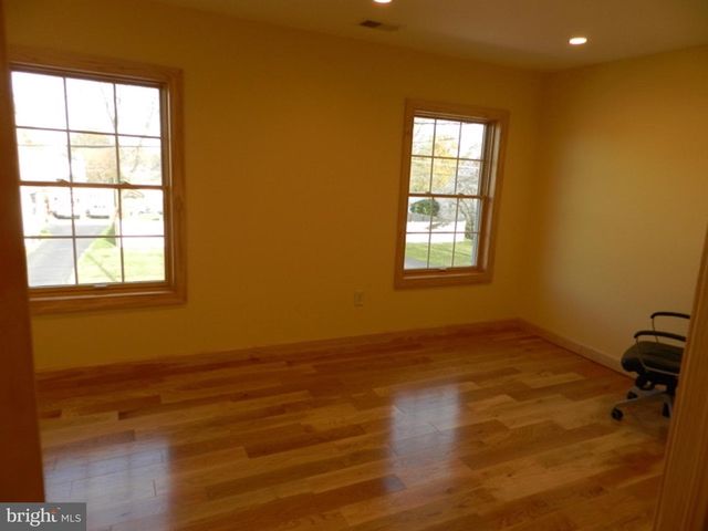 743 VALLEY FORGE, Lawrenceville, NJ 08648