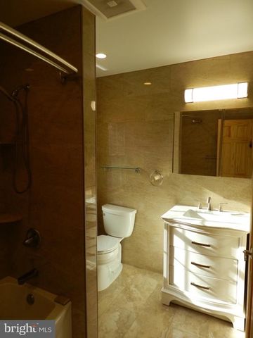 743 VALLEY FORGE, Lawrenceville, NJ 08648