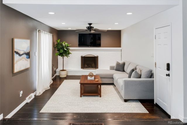 660 Omega Lane, Lone Tree, CO 80124