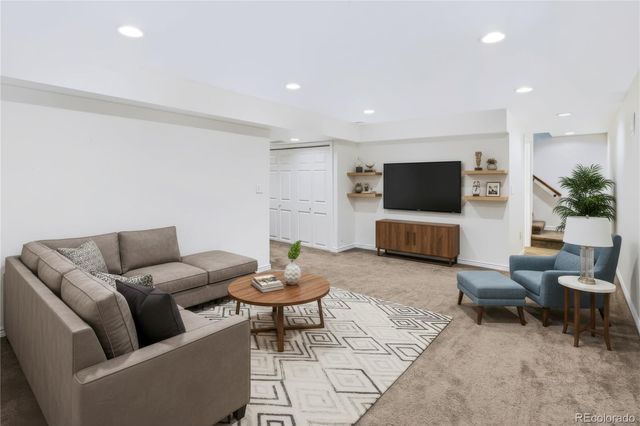 660 Omega Lane, Lone Tree, CO 80124