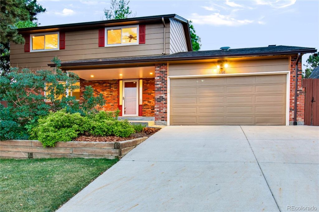 660 Omega Lane, Lone Tree, CO 80124