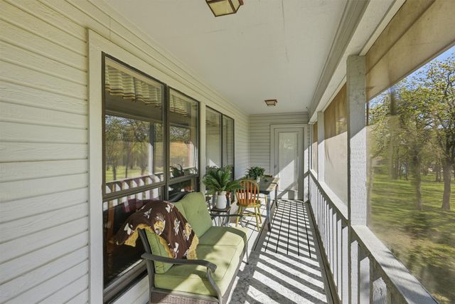 5107 Largo Drive, De Cordova, TX 76049