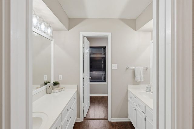 5107 Largo Drive, De Cordova, TX 76049