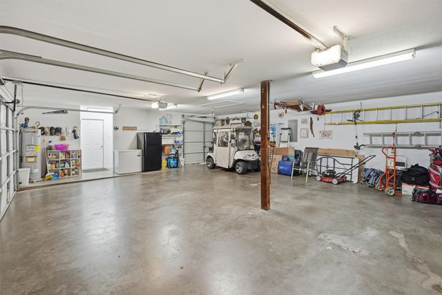 5107 Largo Drive, De Cordova, TX 76049