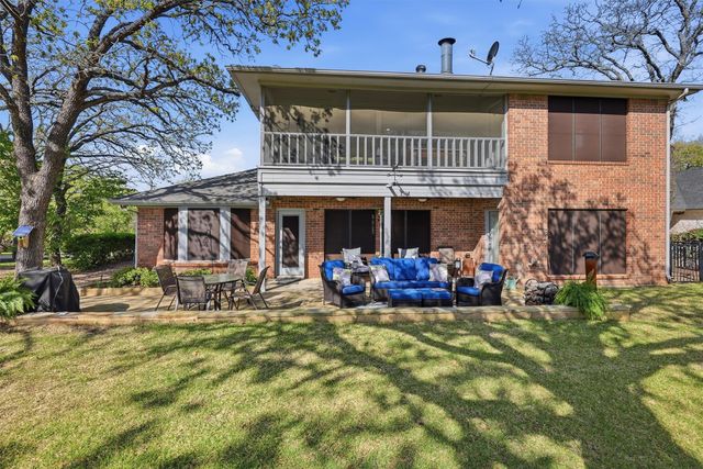 5107 Largo Drive, De Cordova, TX 76049