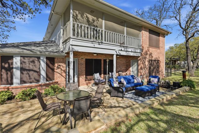 5107 Largo Drive, De Cordova, TX 76049