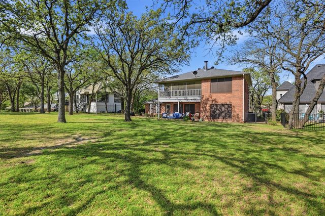 5107 Largo Drive, De Cordova, TX 76049