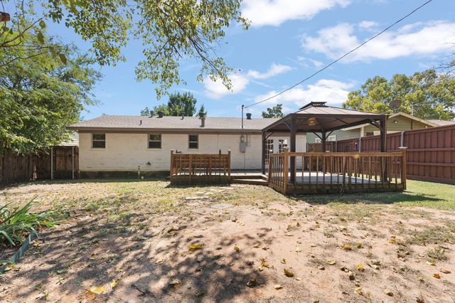 107 Hilltop Drive, Grandview, TX 76050