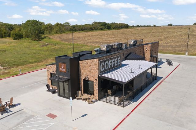 107 Hilltop Drive, Grandview, TX 76050