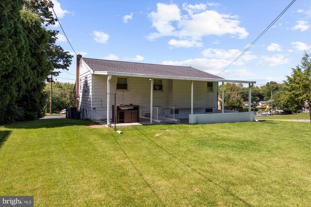 3509 READING CREST AVE, Reading, PA 19605