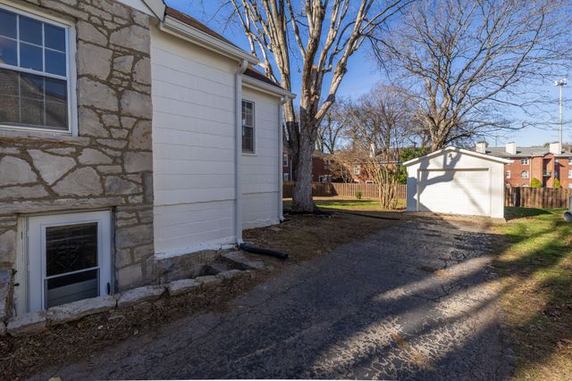 2802 Marlin Ave, Nashville, TN 37215