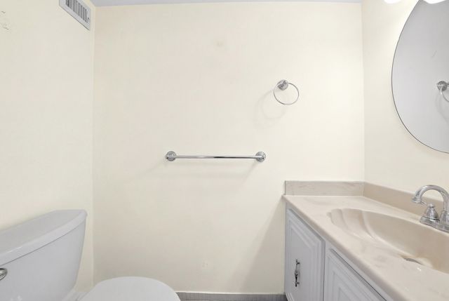 1000 Parkview Drive 1006, Hallandale Beach, FL 33009