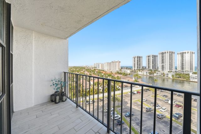 1000 Parkview Drive 1006, Hallandale Beach, FL 33009