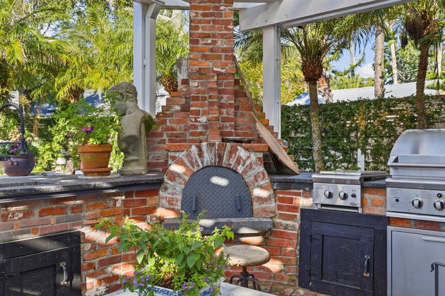 153 Washington St, St Augustine, FL 32084