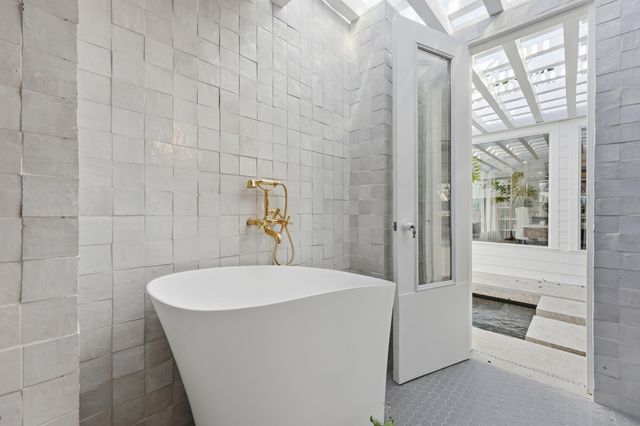 153 Washington St, St Augustine, FL 32084