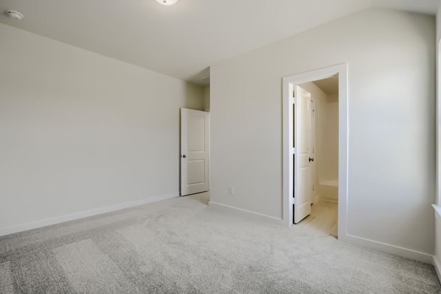828 Stone Grove Road, Lavon, TX 75166