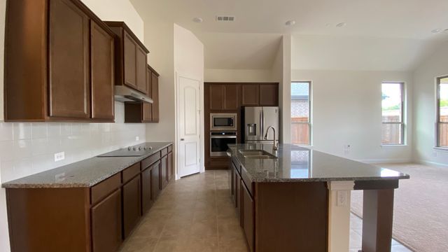 2609 High Bluff Drive, Mansfield, TX 76063