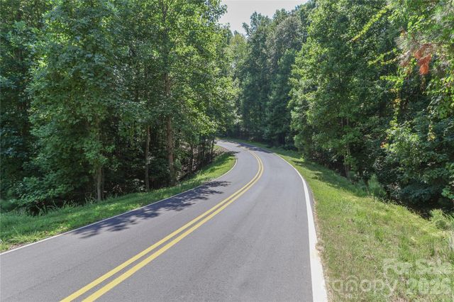 512 Kenway Loop, Mooresville, NC 28117