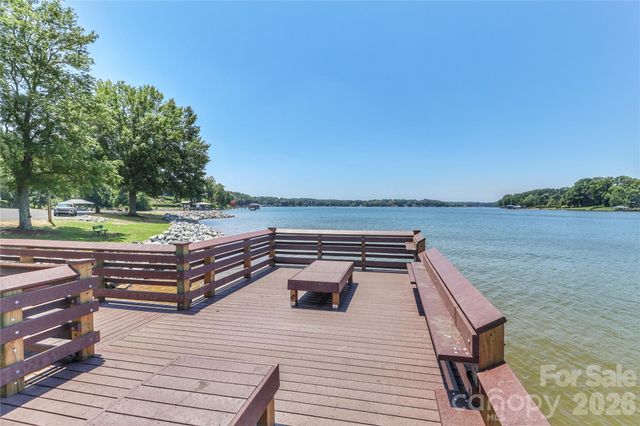512 Kenway Loop, Mooresville, NC 28117