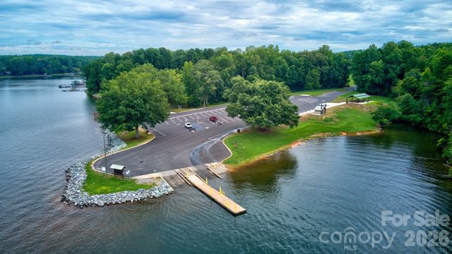 512 Kenway Loop, Mooresville, NC 28117