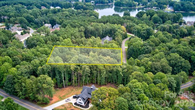 512 Kenway Loop, Mooresville, NC 28117