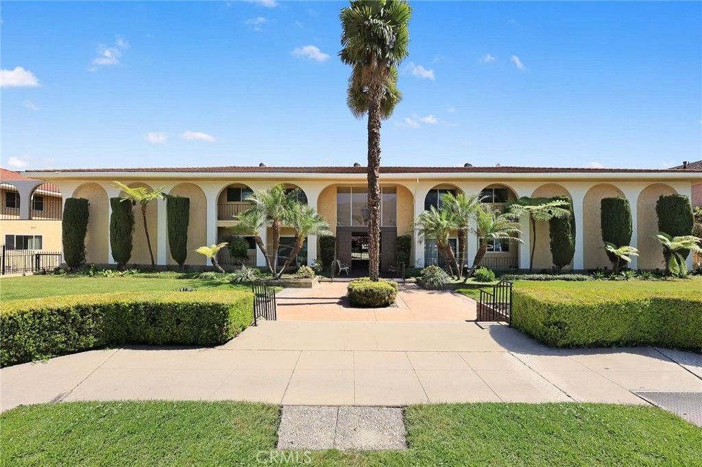 Image 1 of property listing at 630 W Huntington Drive 216, Arcadia, CA 91007