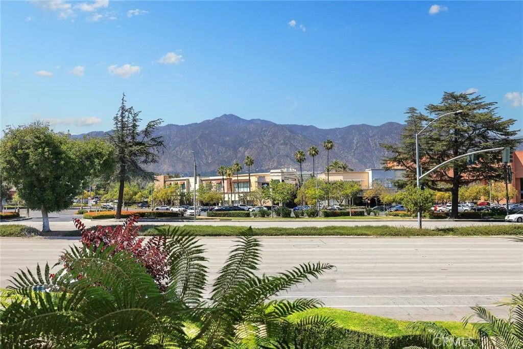 Image 16 of property listing at 630 W Huntington Drive 216, Arcadia, CA 91007