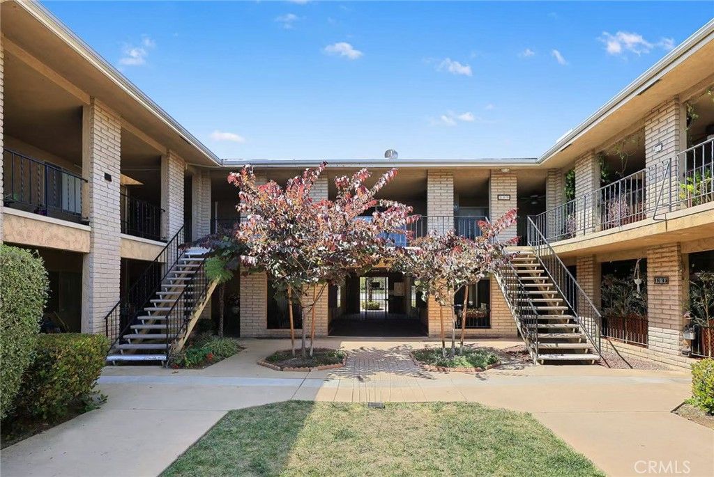 Image 4 of property listing at 630 W Huntington Drive 216, Arcadia, CA 91007