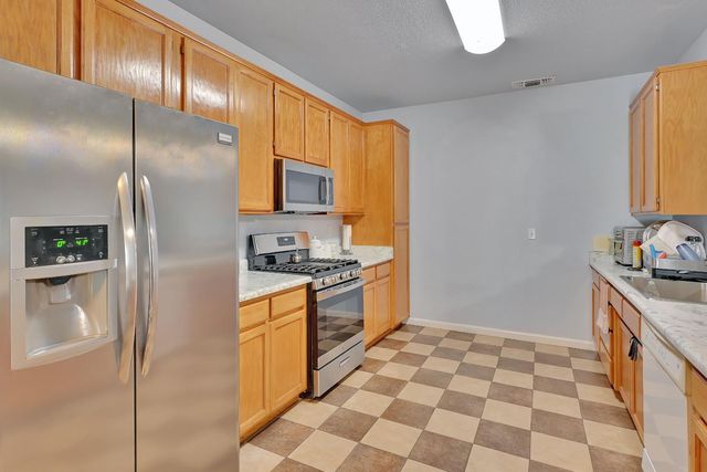 1514 Countryside Dr, Yuba City, CA 95993