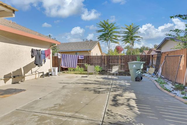 1514 Countryside Dr, Yuba City, CA 95993