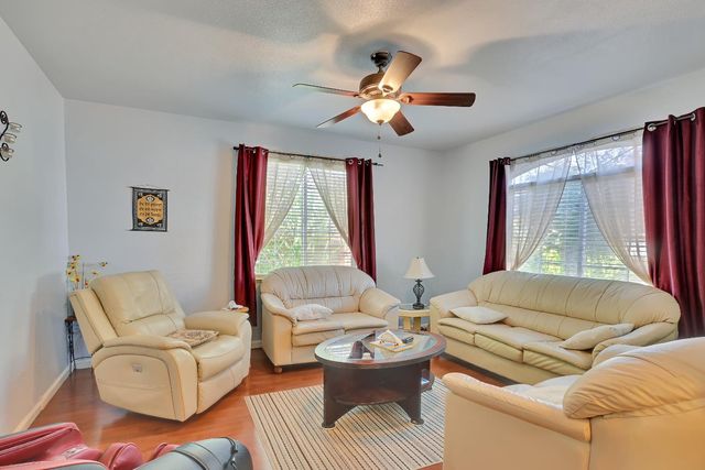 1514 Countryside Dr, Yuba City, CA 95993