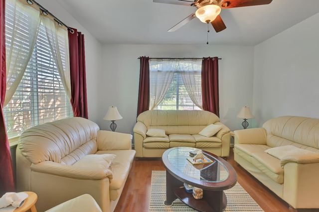 1514 Countryside Dr, Yuba City, CA 95993