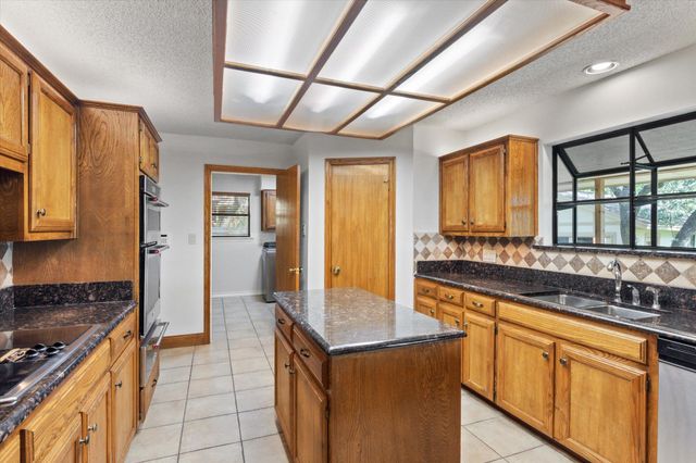 10806 Wintergreen HL, Austin, TX 78750