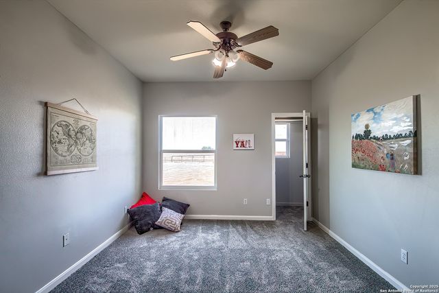 240 Glory Lane, Marion, TX 78124