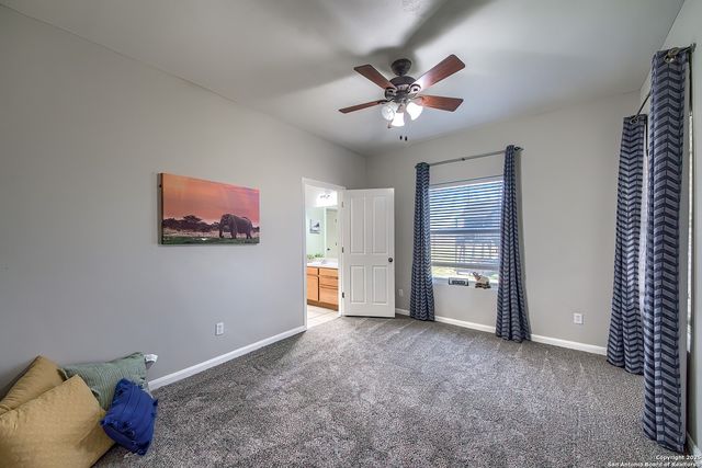 240 Glory Lane, Marion, TX 78124