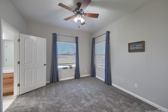 240 Glory Lane, Marion, TX 78124