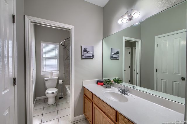 240 Glory Lane, Marion, TX 78124