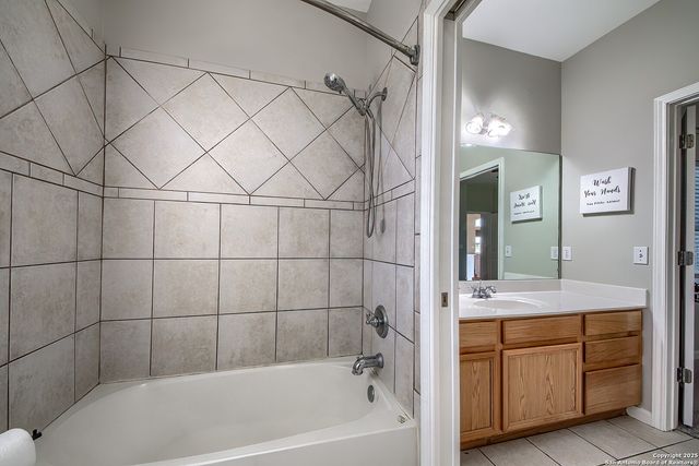 240 Glory Lane, Marion, TX 78124