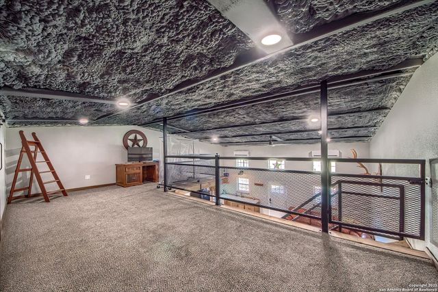 240 Glory Lane, Marion, TX 78124