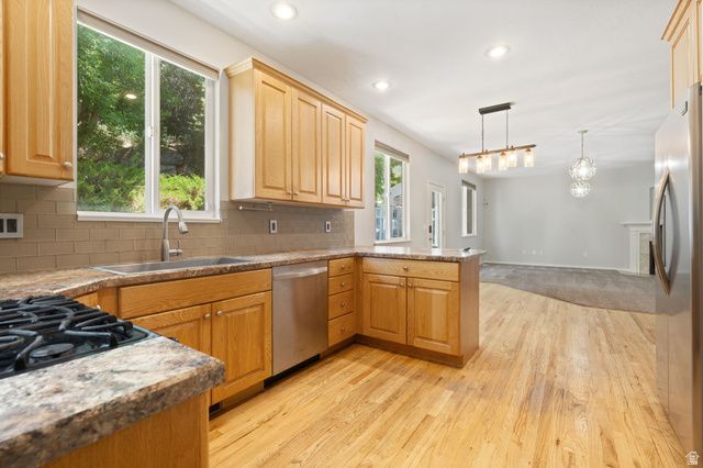 1542 N 2575 E, Layton, UT 84040
