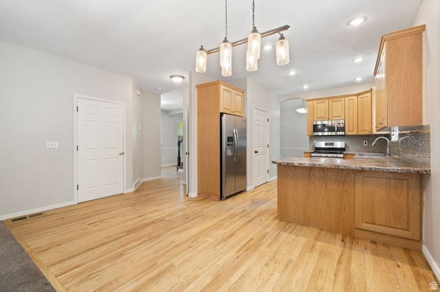 1542 N 2575 E, Layton, UT 84040